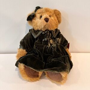 Lady Larisa Vintage Collection Bear